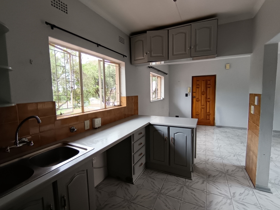 1 Bedroom Property for Sale in Verwoerdpark Gauteng