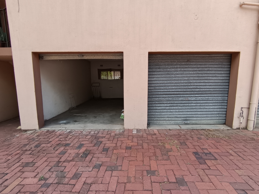 1 Bedroom Property for Sale in Verwoerdpark Gauteng