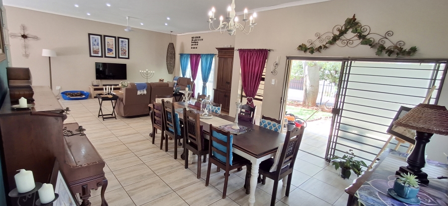 4 Bedroom Property for Sale in Sinoville Gauteng