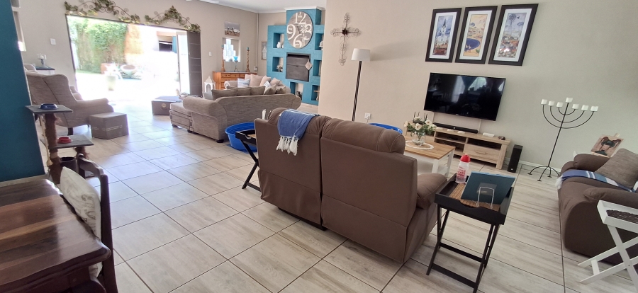 4 Bedroom Property for Sale in Sinoville Gauteng