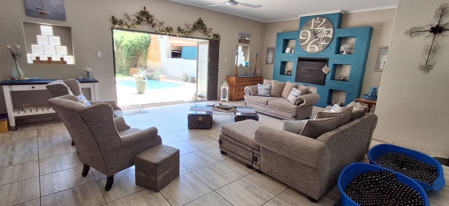 4 Bedroom Property for Sale in Sinoville Gauteng