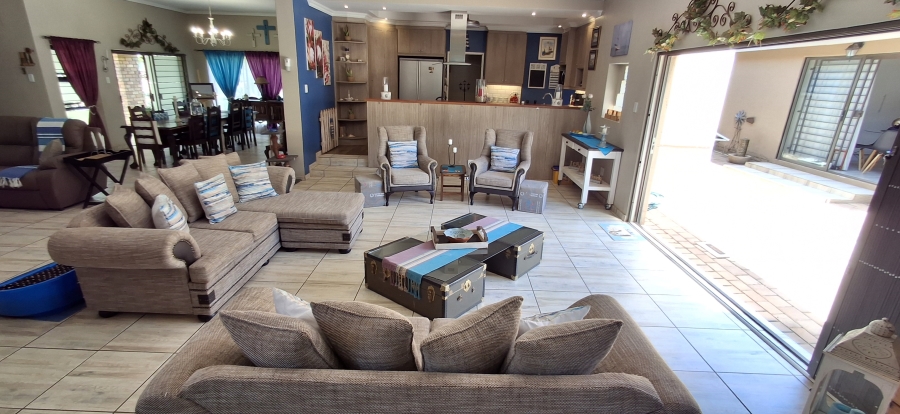 4 Bedroom Property for Sale in Sinoville Gauteng