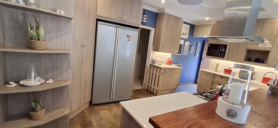 4 Bedroom Property for Sale in Sinoville Gauteng