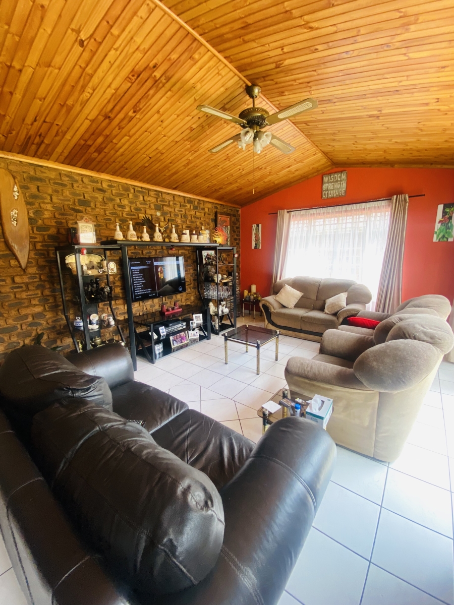 3 Bedroom Property for Sale in Randhart Gauteng