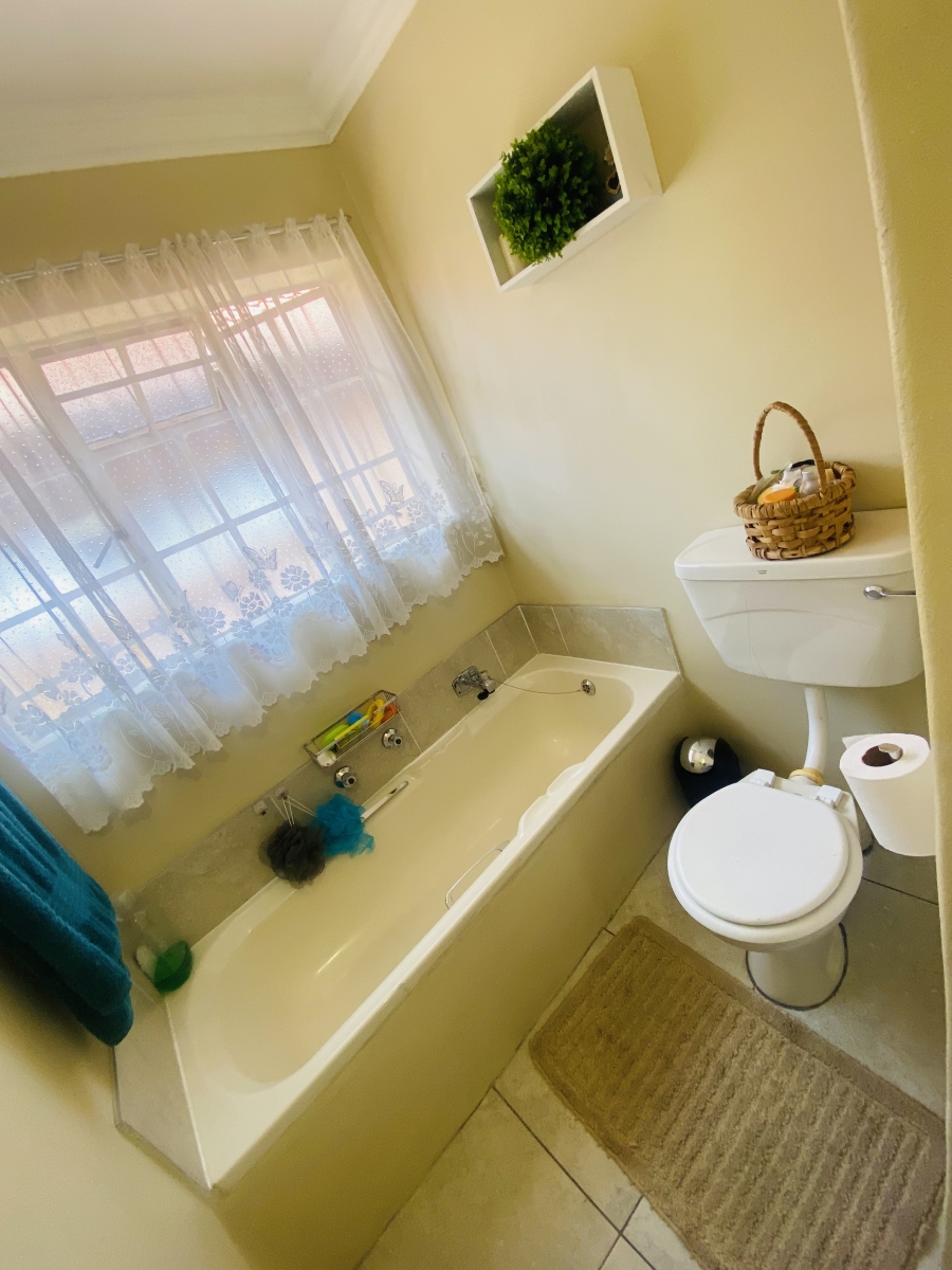 3 Bedroom Property for Sale in Randhart Gauteng