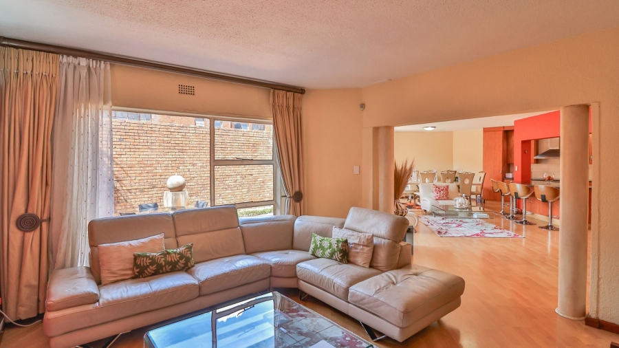 3 Bedroom Property for Sale in Glenanda Gauteng