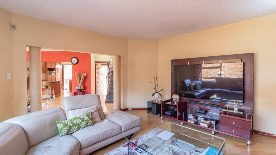 3 Bedroom Property for Sale in Glenanda Gauteng