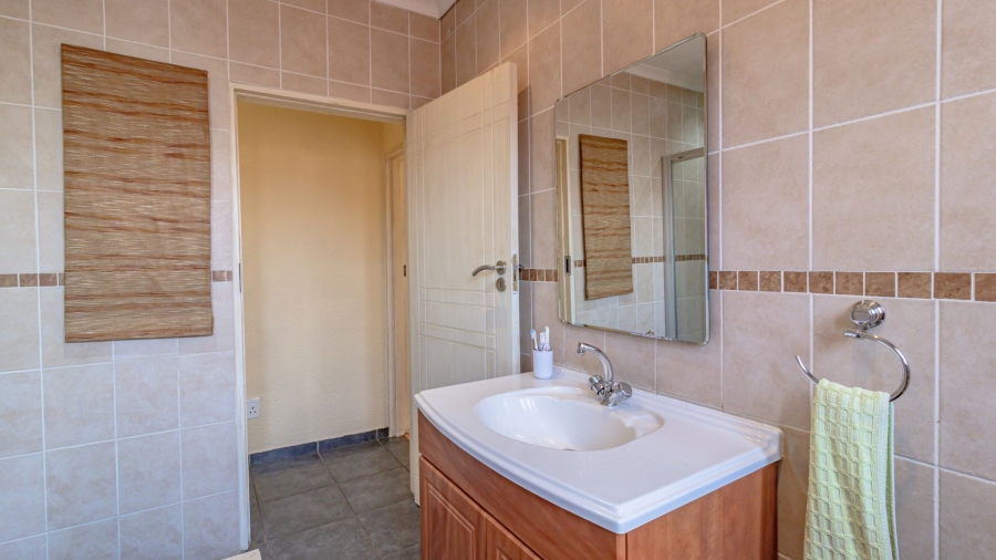 3 Bedroom Property for Sale in Glenanda Gauteng