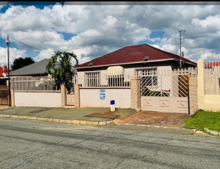 4 Bedroom Property for Sale in Regents Park Gauteng