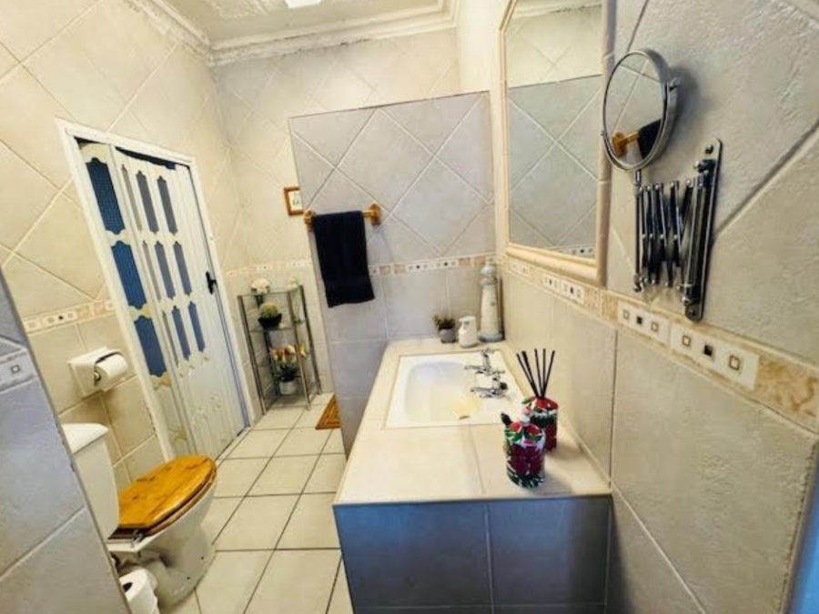 4 Bedroom Property for Sale in Regents Park Gauteng