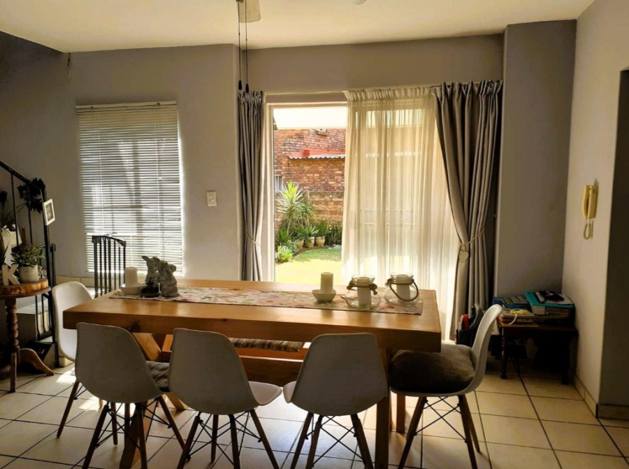 2 Bedroom Property for Sale in Claremont Gauteng