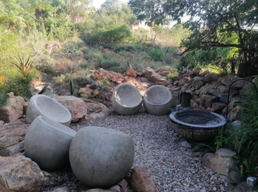 2 Bedroom Property for Sale in La Montagne Gauteng