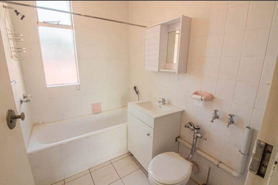 2 Bedroom Property for Sale in La Montagne Gauteng
