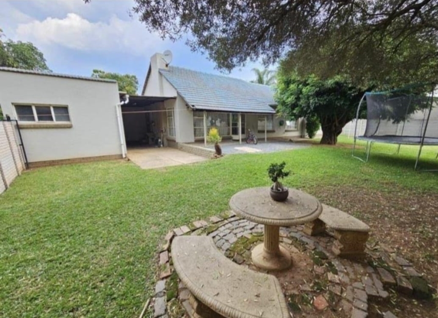 3 Bedroom Property for Sale in Dorandia Gauteng