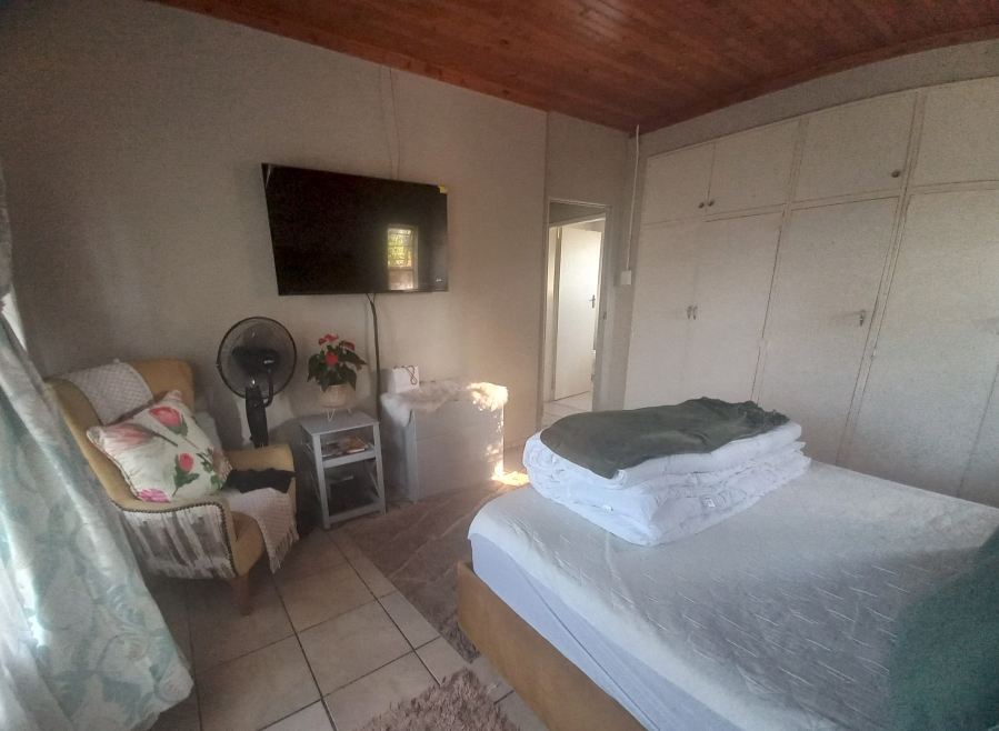 3 Bedroom Property for Sale in Dorandia Gauteng