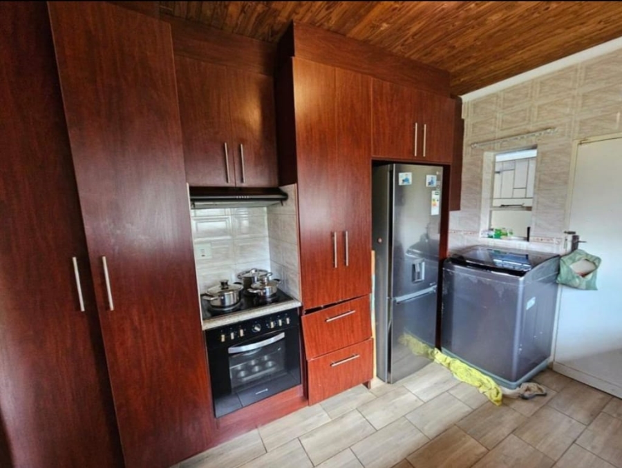 3 Bedroom Property for Sale in Dorandia Gauteng