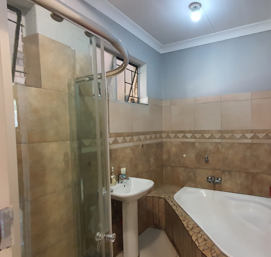 3 Bedroom Property for Sale in Silverton Gauteng