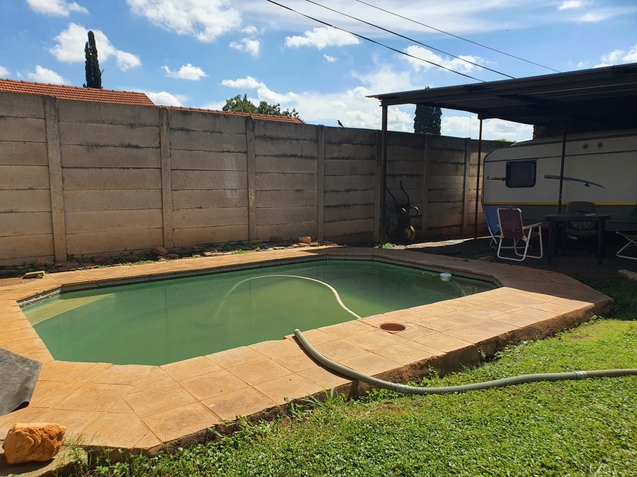 3 Bedroom Property for Sale in Silverton Gauteng
