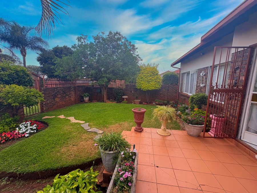 3 Bedroom Property for Sale in The Orchards Gauteng