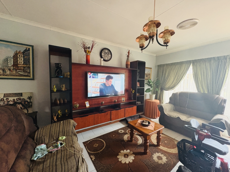 3 Bedroom Property for Sale in The Orchards Gauteng