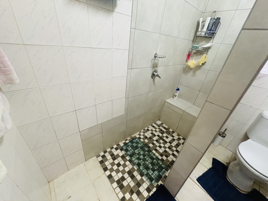 3 Bedroom Property for Sale in The Orchards Gauteng