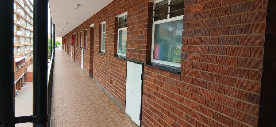 2 Bedroom Property for Sale in Sunnyside Gauteng