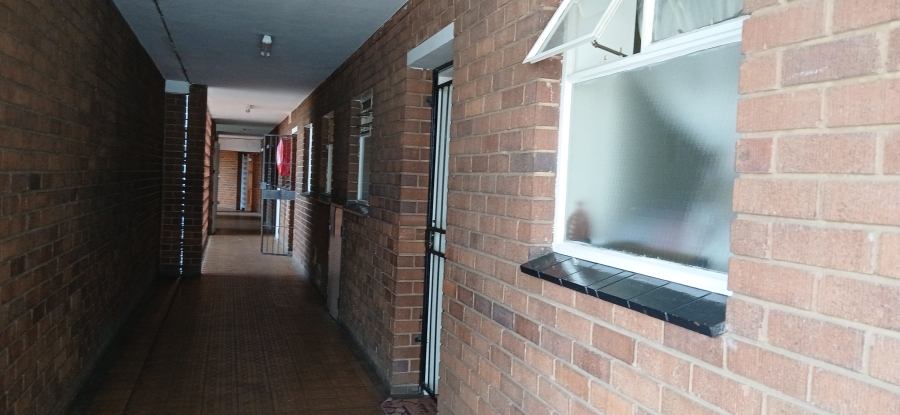 2 Bedroom Property for Sale in Sunnyside Gauteng