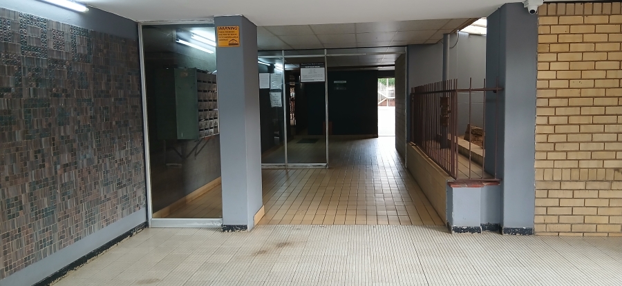 2 Bedroom Property for Sale in Sunnyside Gauteng