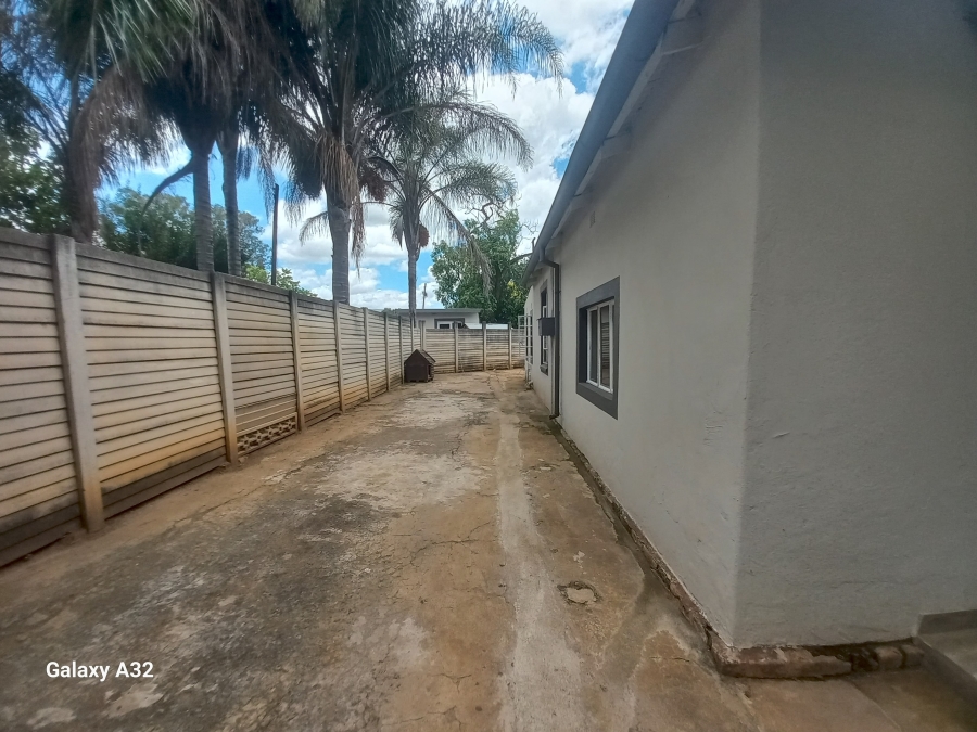 3 Bedroom Property for Sale in Booysens Gauteng