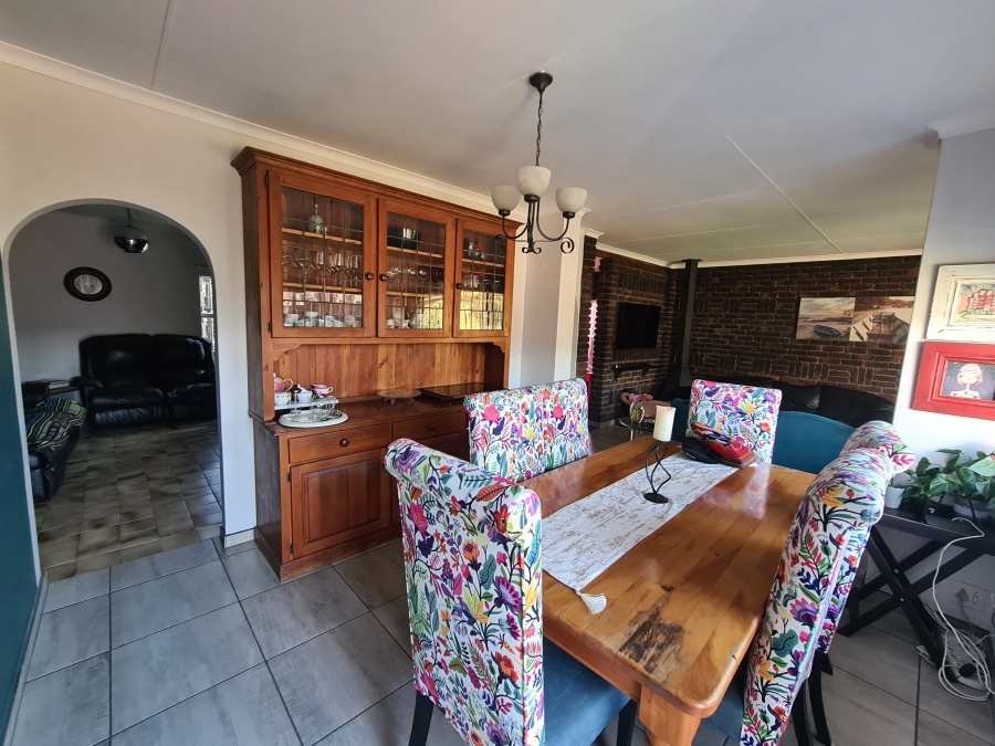 4 Bedroom Property for Sale in Vanderbijlpark SE 2 Gauteng