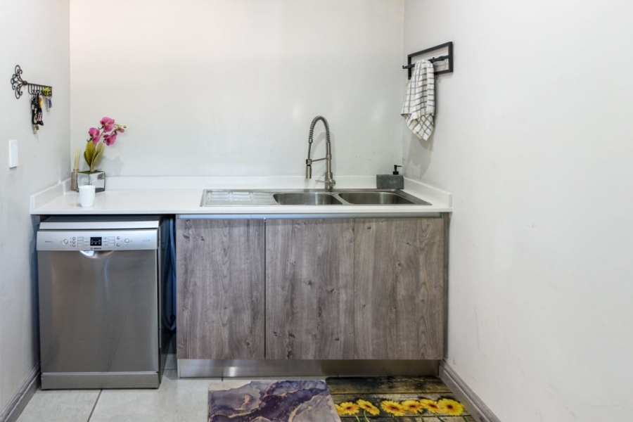 To Let 3 Bedroom Property for Rent in Vanderbijlpark SW 5 Gauteng