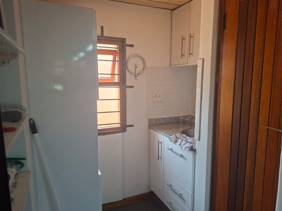 Commercial Property for Sale in Nieuw Muckleneuk Gauteng