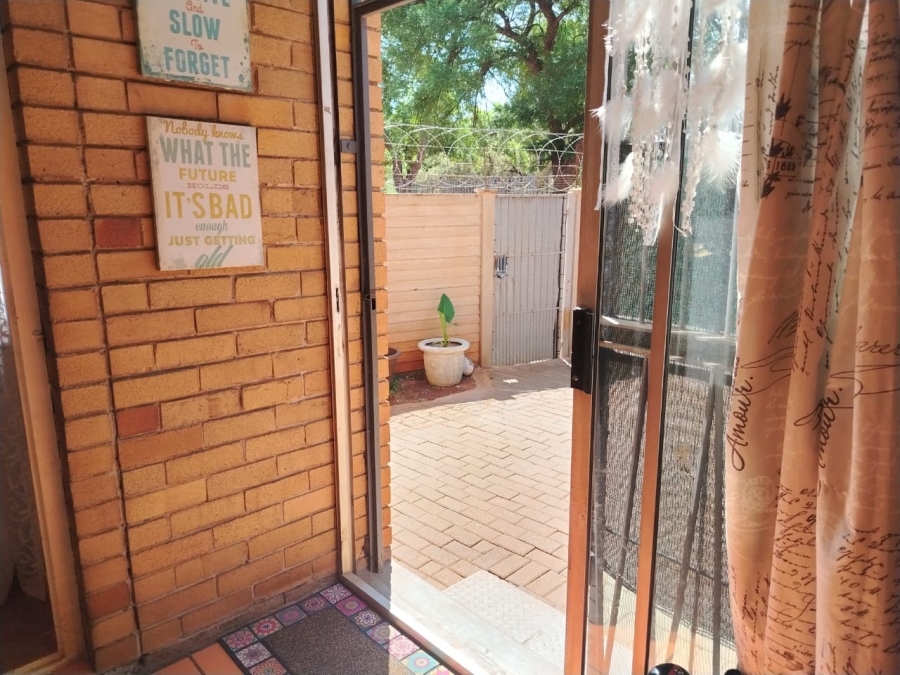 2 Bedroom Property for Sale in Vanderbijlpark CW 1 Gauteng