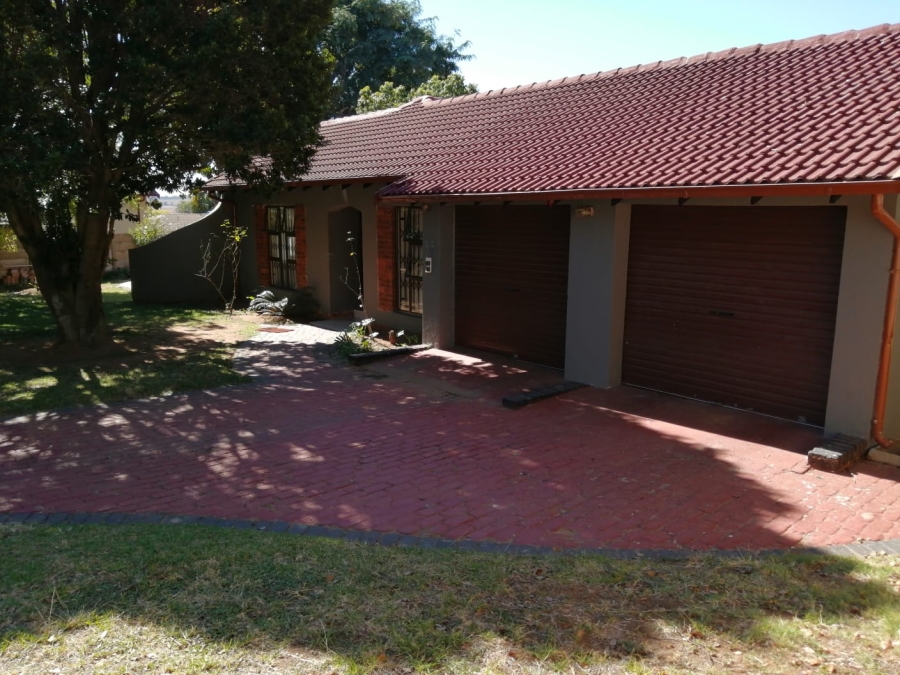 To Let 3 Bedroom Property for Rent in Noordwyk Gauteng