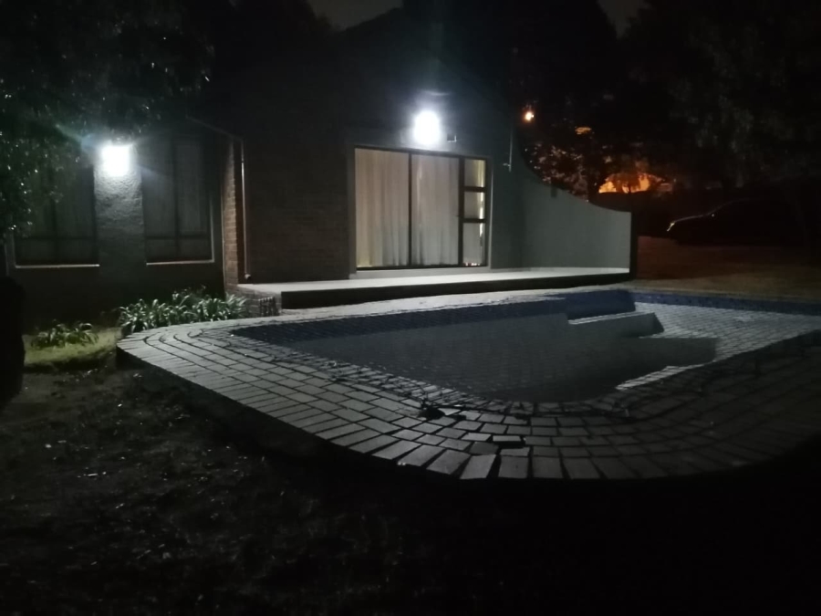 To Let 3 Bedroom Property for Rent in Noordwyk Gauteng