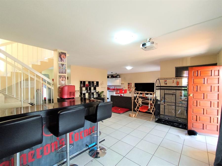 3 Bedroom Property for Sale in Zwartkop Gauteng