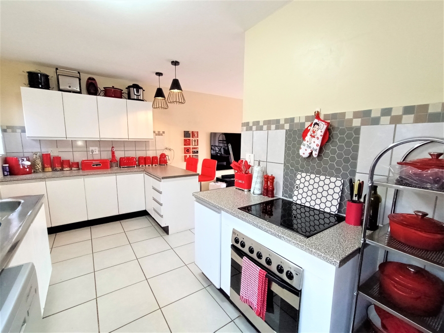 3 Bedroom Property for Sale in Zwartkop Gauteng