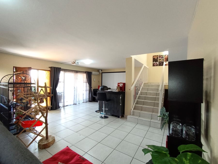 3 Bedroom Property for Sale in Zwartkop Gauteng