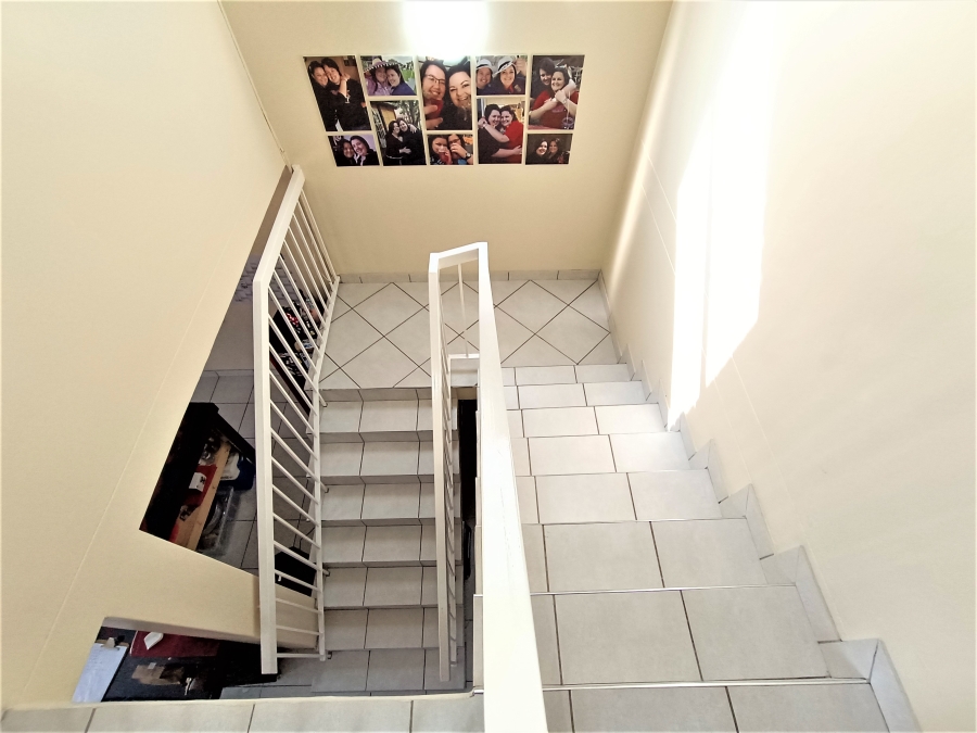 3 Bedroom Property for Sale in Zwartkop Gauteng