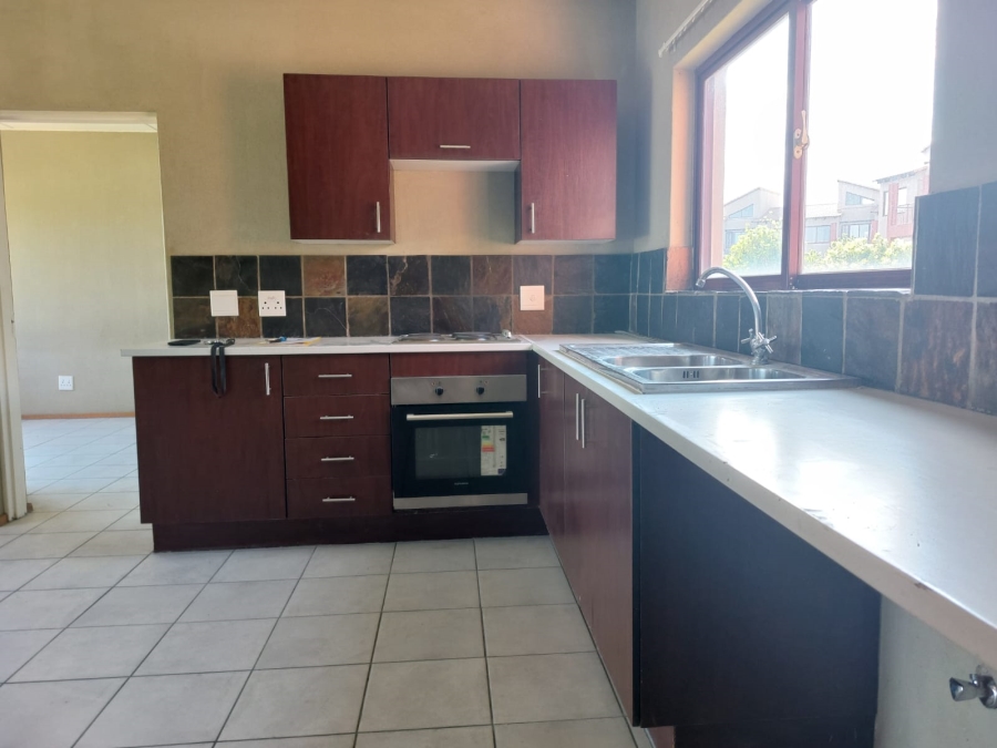 To Let 2 Bedroom Property for Rent in Honeydew Grove Gauteng