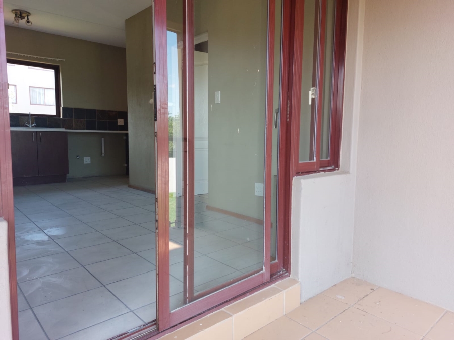 To Let 2 Bedroom Property for Rent in Honeydew Grove Gauteng