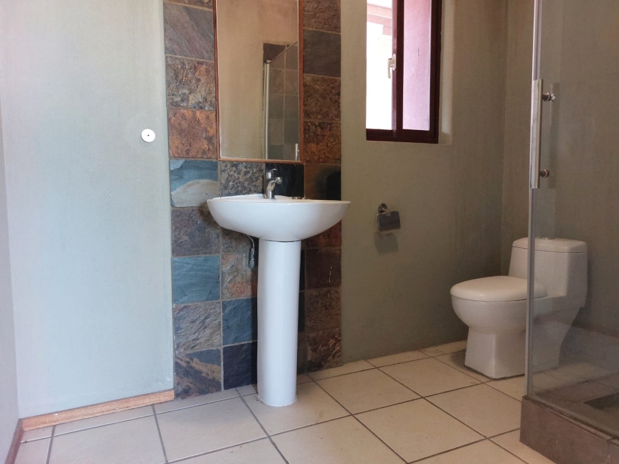 To Let 2 Bedroom Property for Rent in Honeydew Grove Gauteng