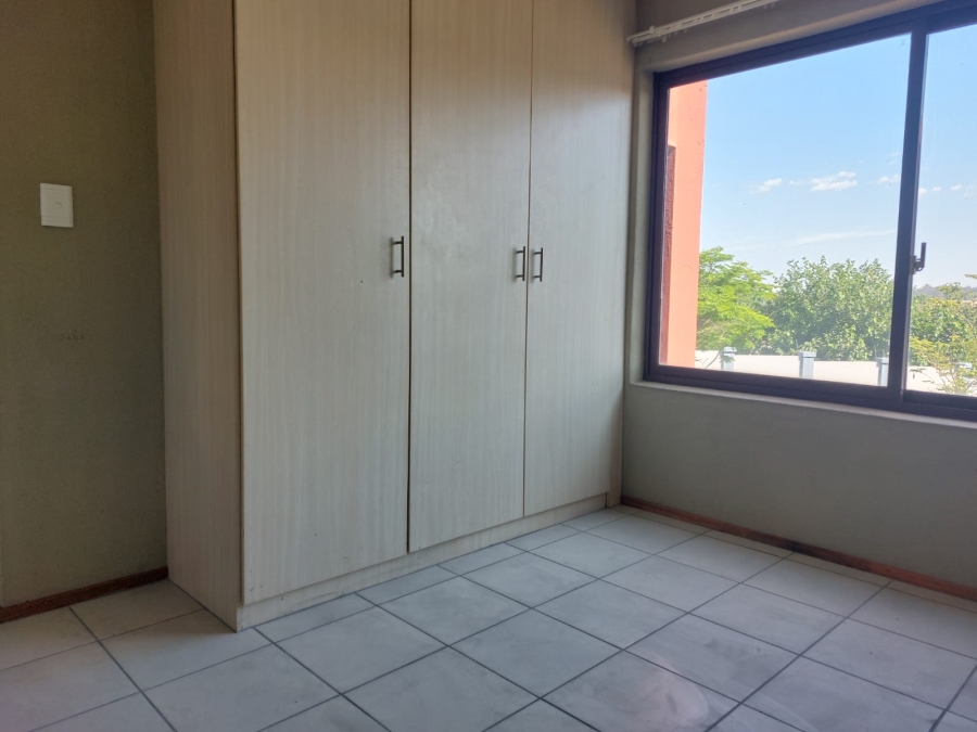 To Let 2 Bedroom Property for Rent in Honeydew Grove Gauteng