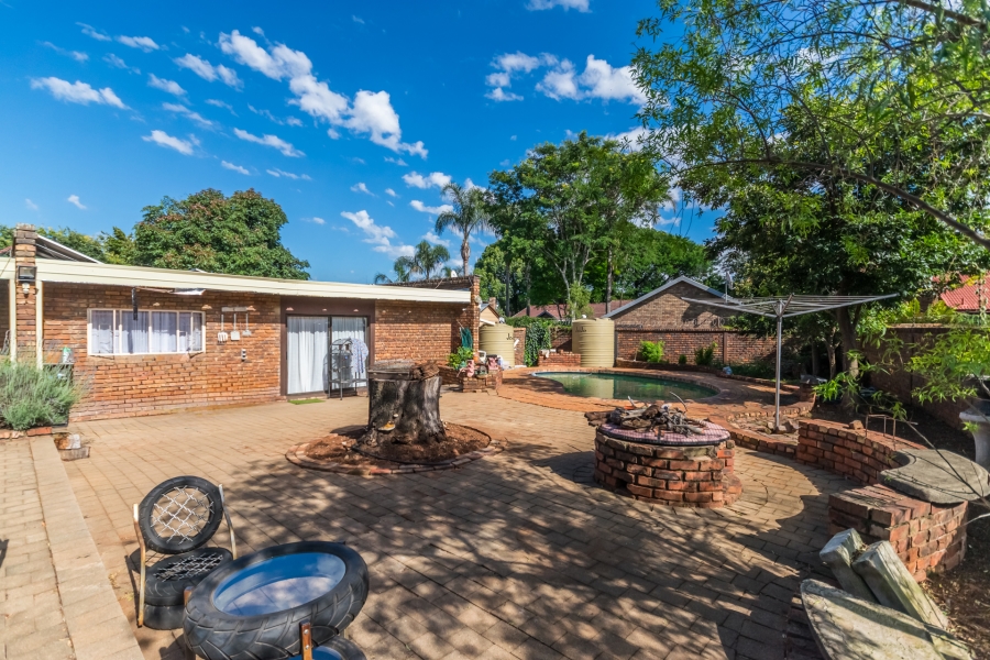 3 Bedroom Property for Sale in Wierda Park Gauteng
