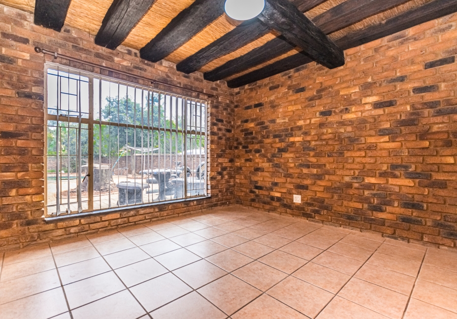 3 Bedroom Property for Sale in Wierda Park Gauteng