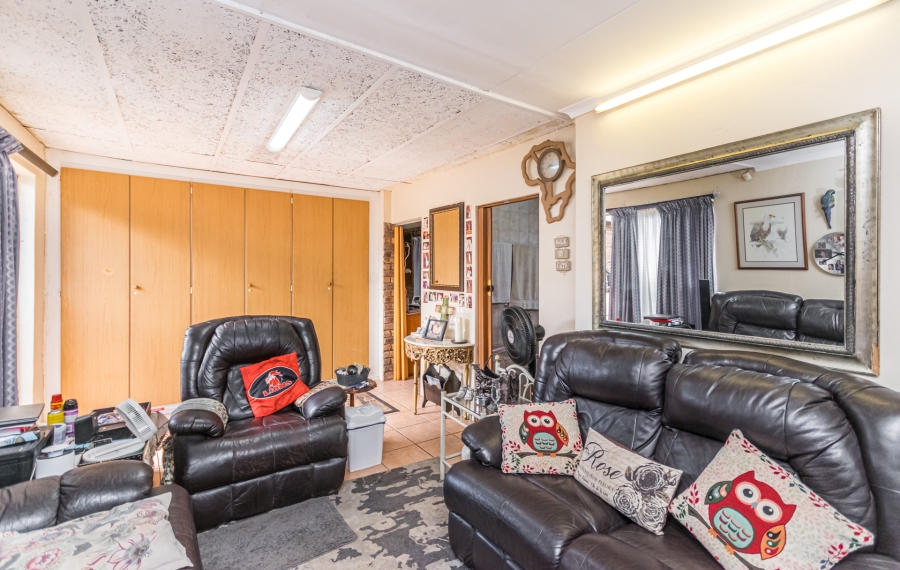 3 Bedroom Property for Sale in Wierda Park Gauteng