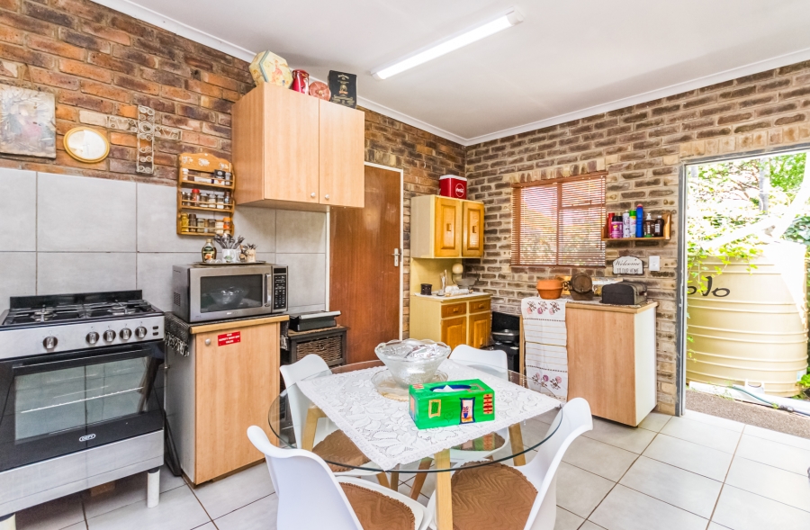 3 Bedroom Property for Sale in Wierda Park Gauteng