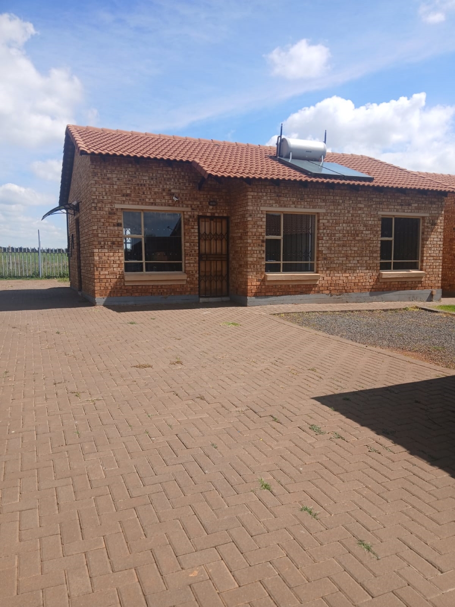 3 Bedroom Property for Sale in Dawn Park Gauteng