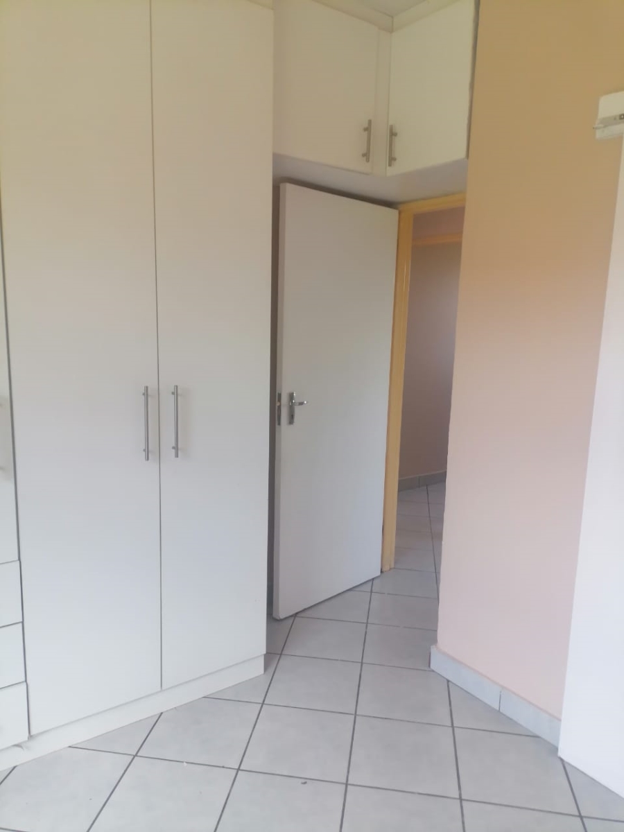 3 Bedroom Property for Sale in Dawn Park Gauteng