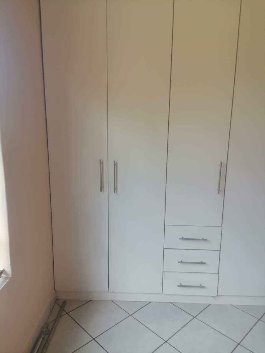 3 Bedroom Property for Sale in Dawn Park Gauteng